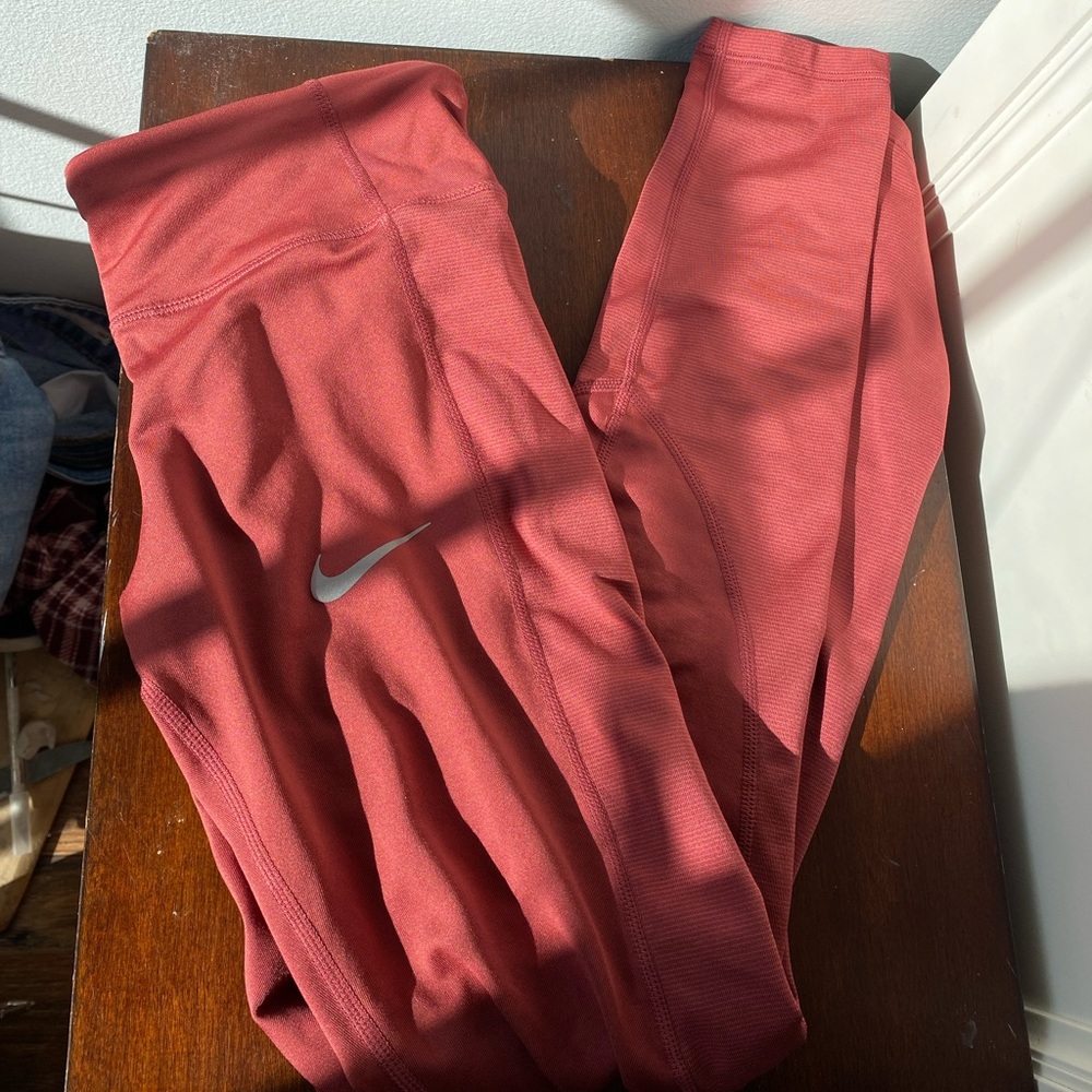 Nike Epic Luxe Women's Mid-Rise Pocket Leggings Maroon Pink Red